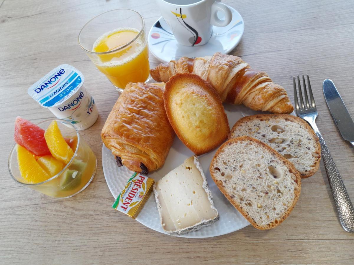 Logis Hotel Restaurant De La Madeleine Commercy Zewnętrze zdjęcie